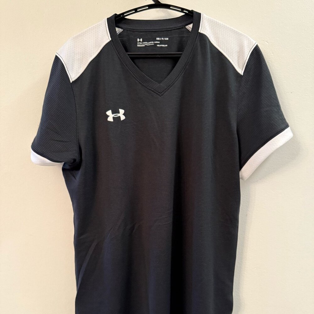 Women's UnderArmour VNeck TShirt